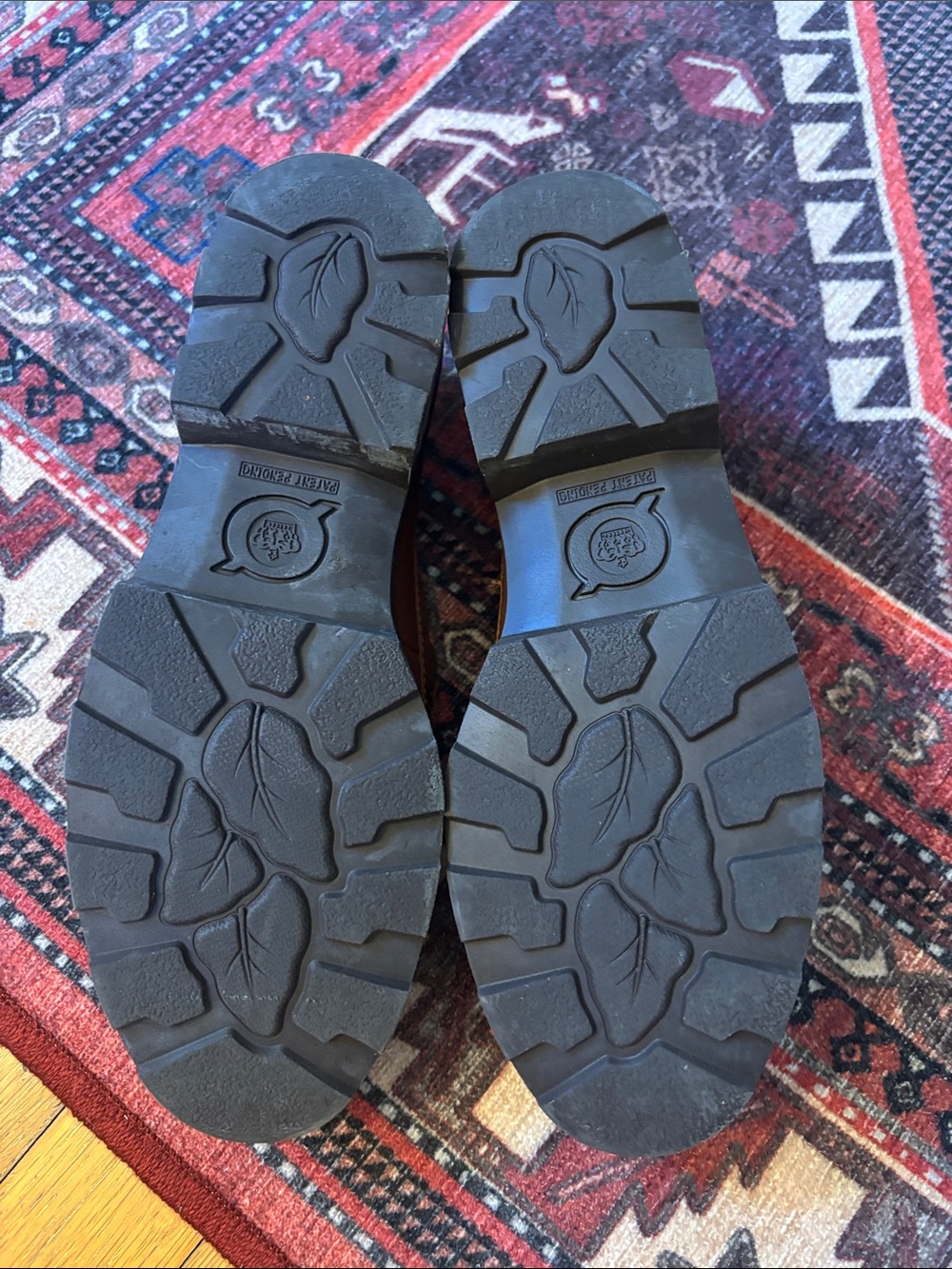 Born Women's Carrera Loafer - Picture 9 of 12